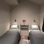 Close To Center And Airport Apartamento